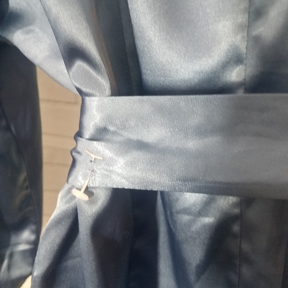 Jaclyn Smith Blue Satin Button Down Blouse - Picture 8 of 12